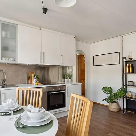 3br In Charming Nygårdsøyden Leilighet