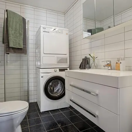 3br In Charming Nygårdsøyden Leilighet Bergen