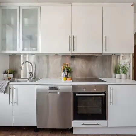 3br In Charming Nygårdsøyden Bergen