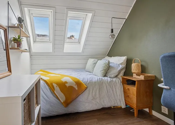 Leilighet 3br In Charming Nygårdsøyden Bergen